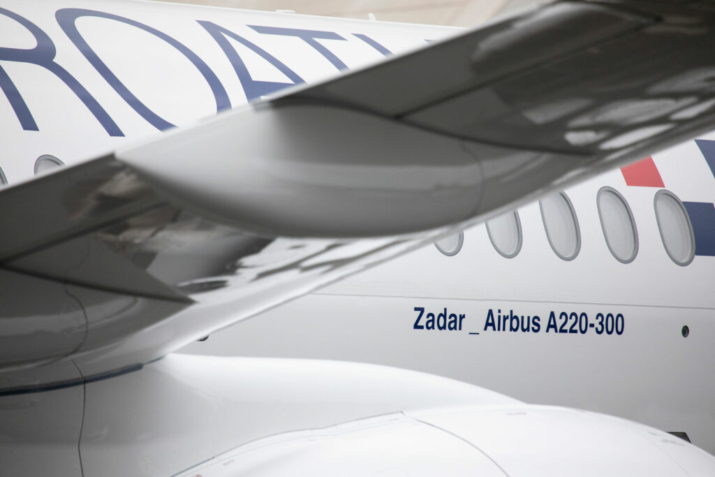 Croatia Airlines u subotu je Zagrebu dočekao šesti novi zrakoplov Airbus A220-300, kapaciteta putničkih 149 sjedala.